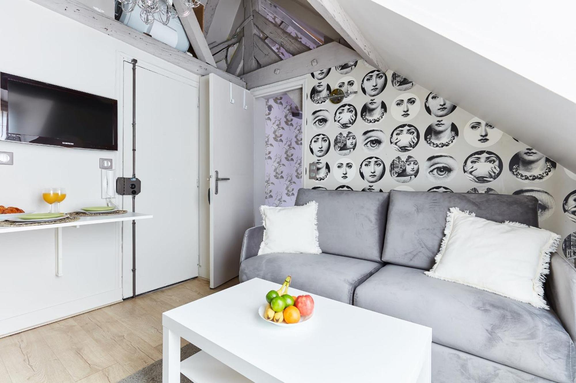 Place Des Vosges - 1Br With Balcony - Cityapartmentstay Paris Extérieur photo