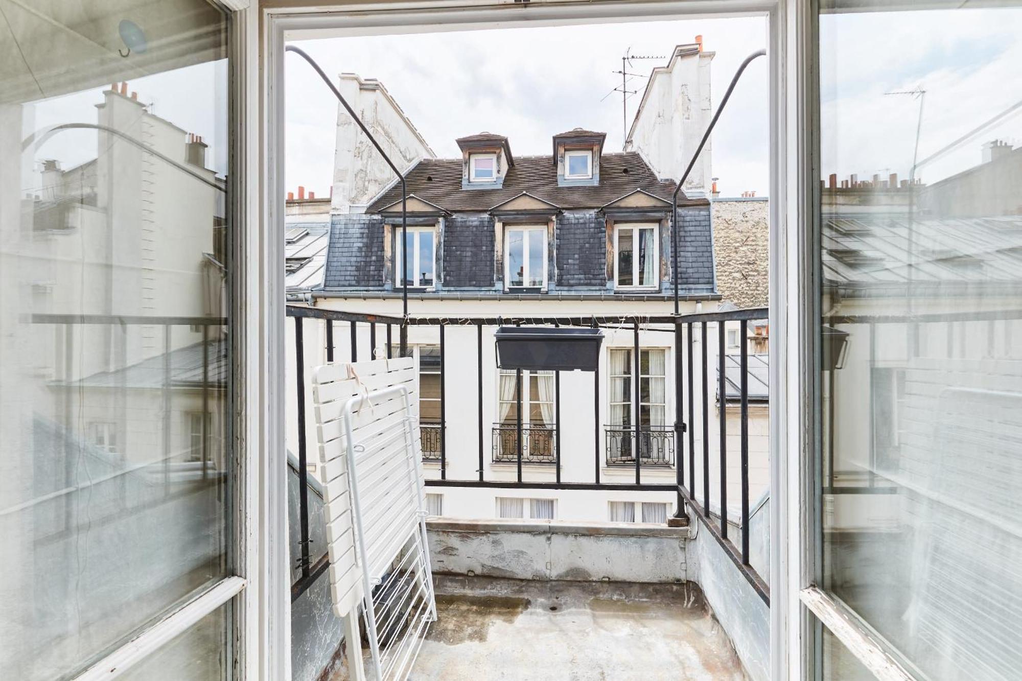 Place Des Vosges - 1Br With Balcony - Cityapartmentstay Paris Extérieur photo